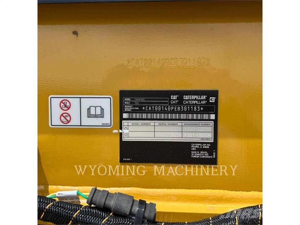 CAT 140 AWD معدات تمهيد الطرق