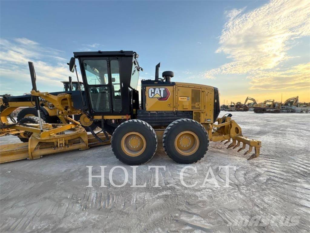 CAT 140 AWD معدات تمهيد الطرق