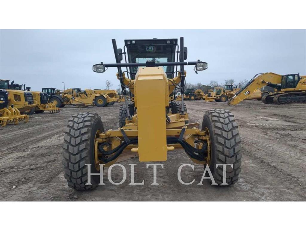 CAT 140 AWD معدات تمهيد الطرق