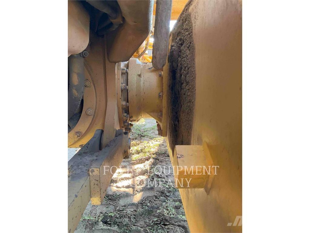 CAT 140 H معدات تمهيد الطرق