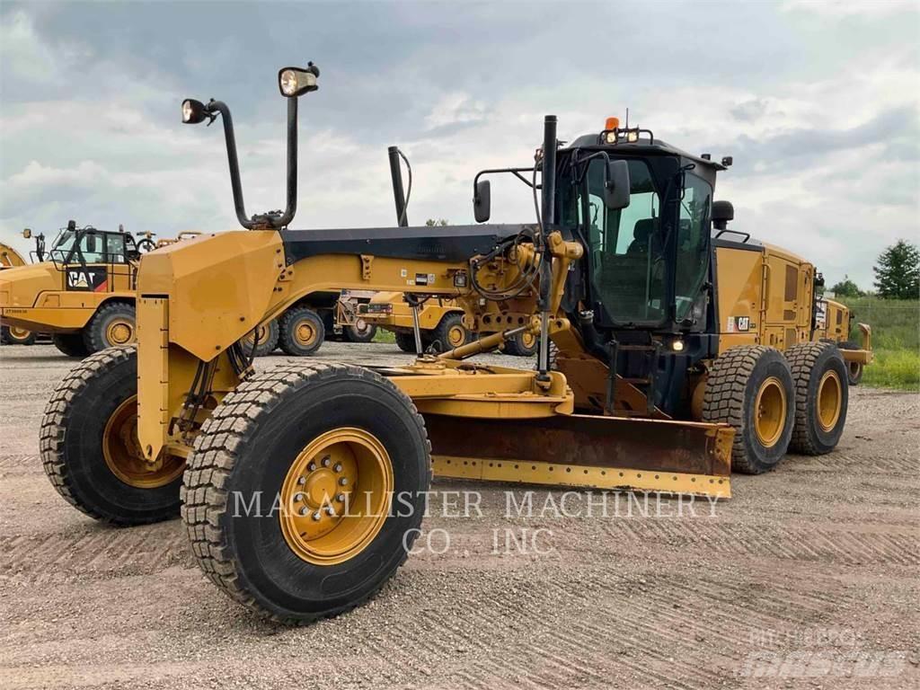CAT 140 M2 معدات تمهيد الطرق