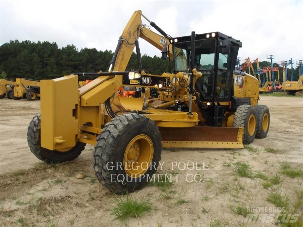 CAT 14013 Graders
