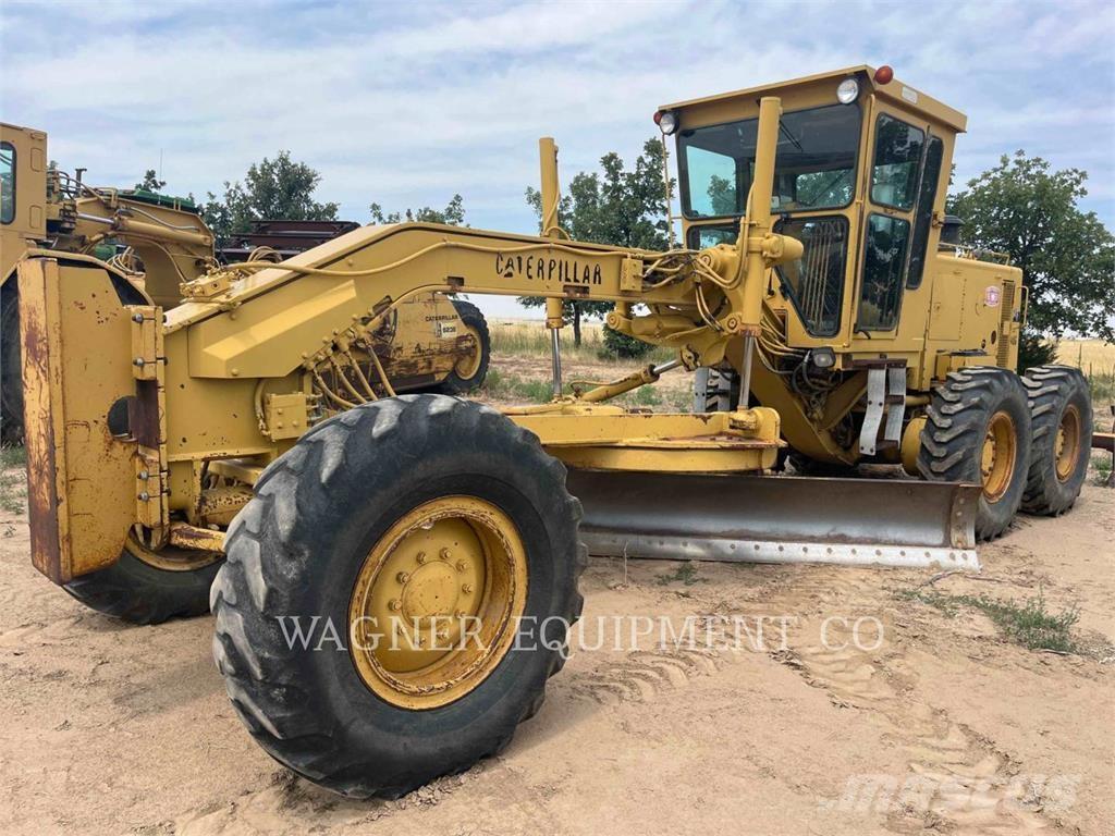 CAT 140G معدات تمهيد الطرق