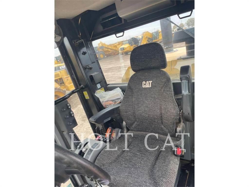 CAT 140GC AWD معدات تمهيد الطرق