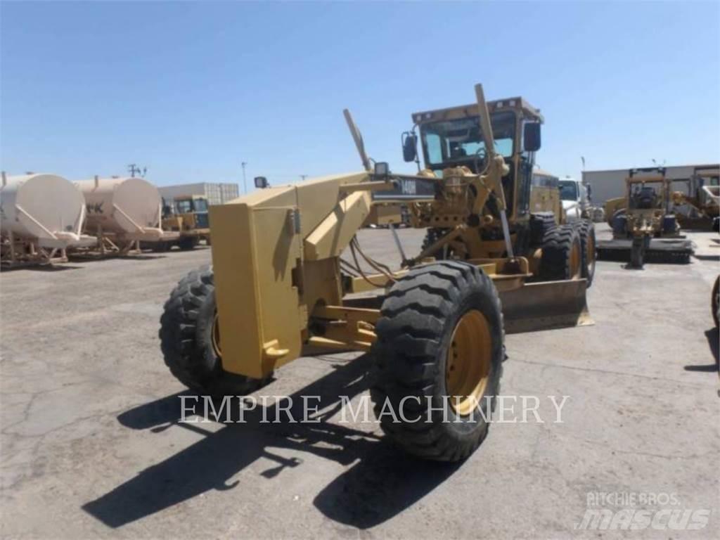 CAT 140H معدات تمهيد الطرق