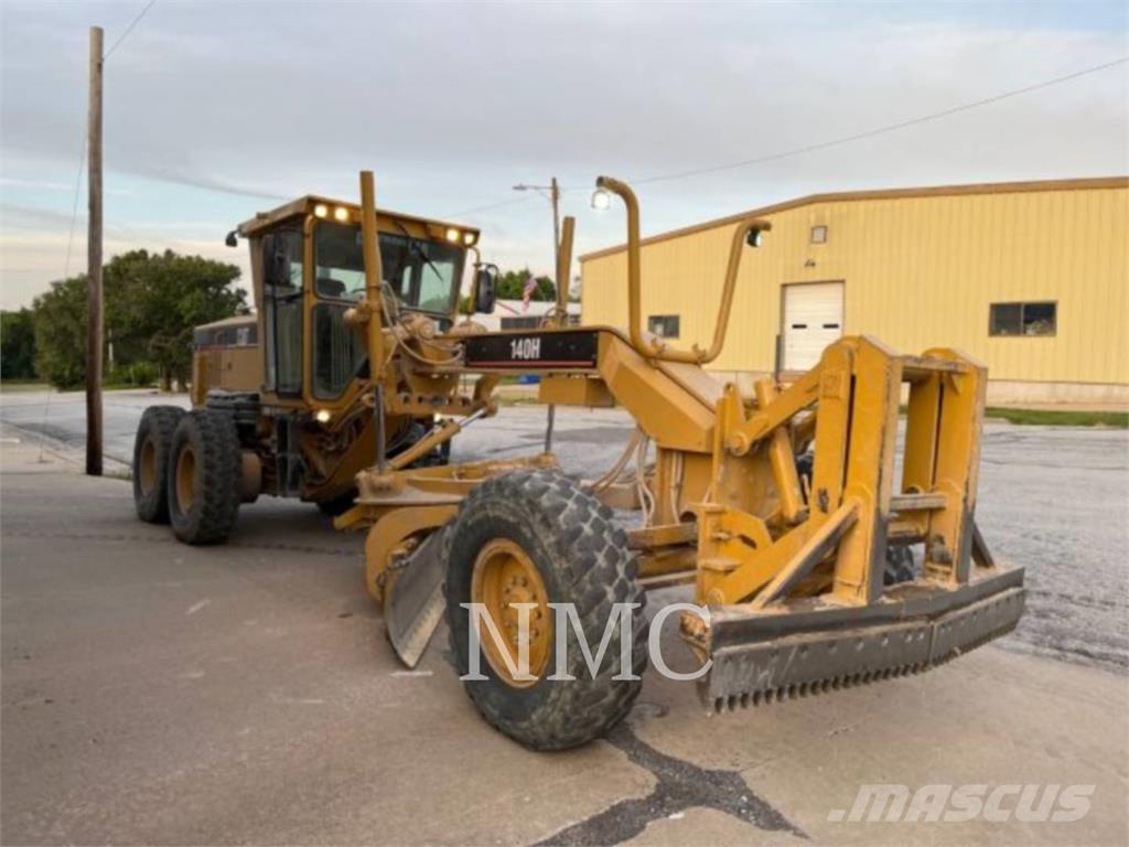 CAT 140H معدات تمهيد الطرق