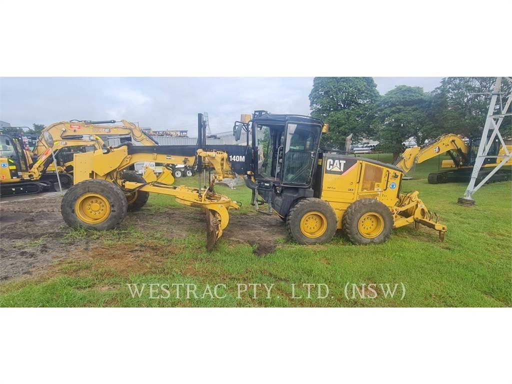 CAT 140M معدات تمهيد الطرق