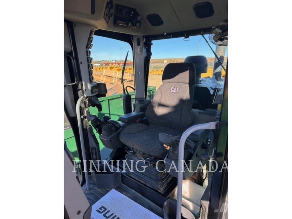 CAT 140M معدات تمهيد الطرق