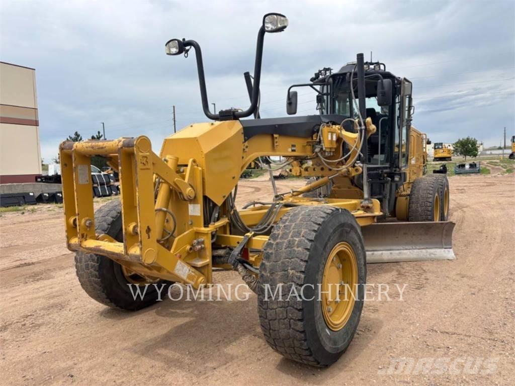 CAT 140M 2 معدات تمهيد الطرق