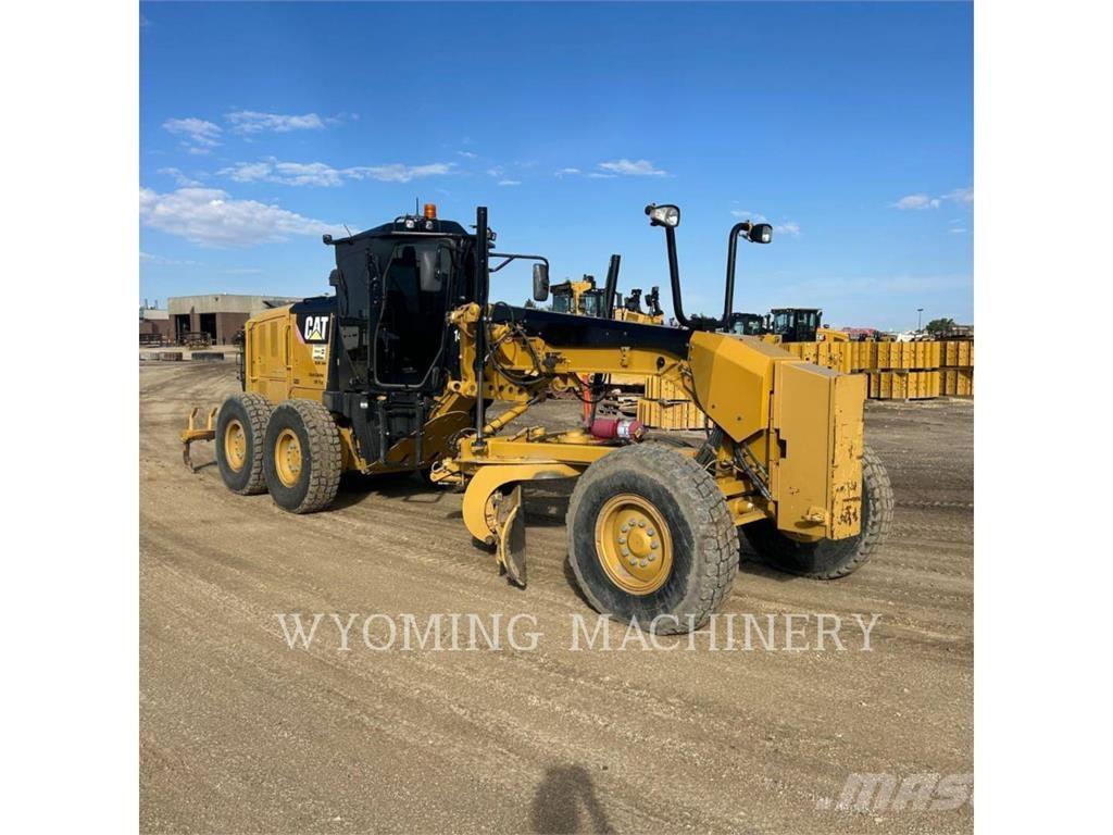CAT 140M 2 معدات تمهيد الطرق