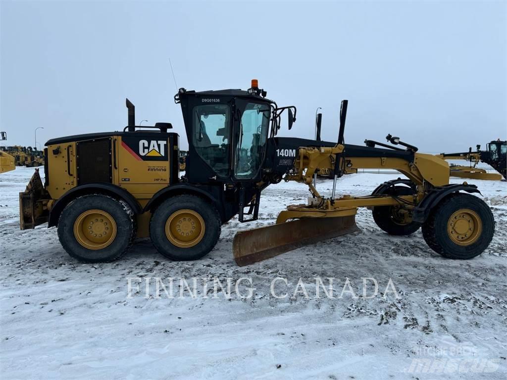 CAT 140M AWD معدات تمهيد الطرق