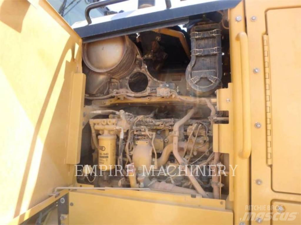 CAT 140M2 معدات تمهيد الطرق