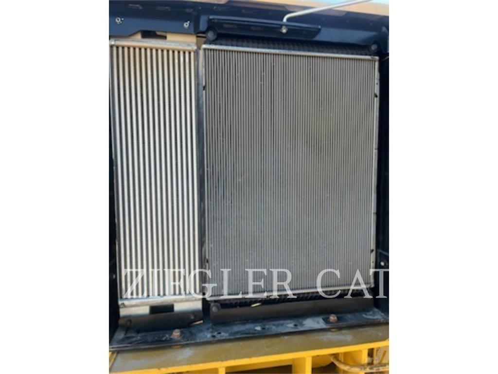 CAT 140M2 معدات تمهيد الطرق