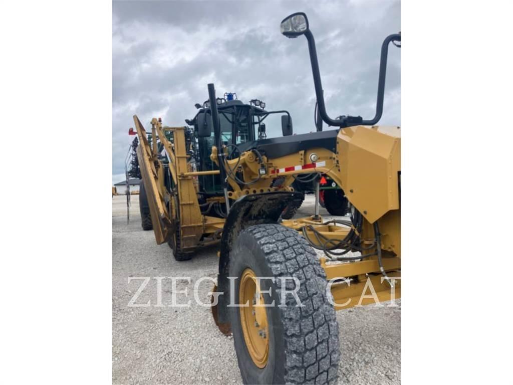 CAT 140M2 معدات تمهيد الطرق