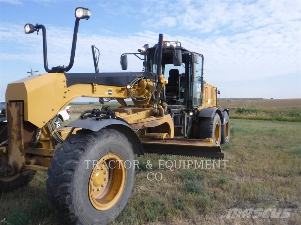 CAT 140M2 معدات تمهيد الطرق