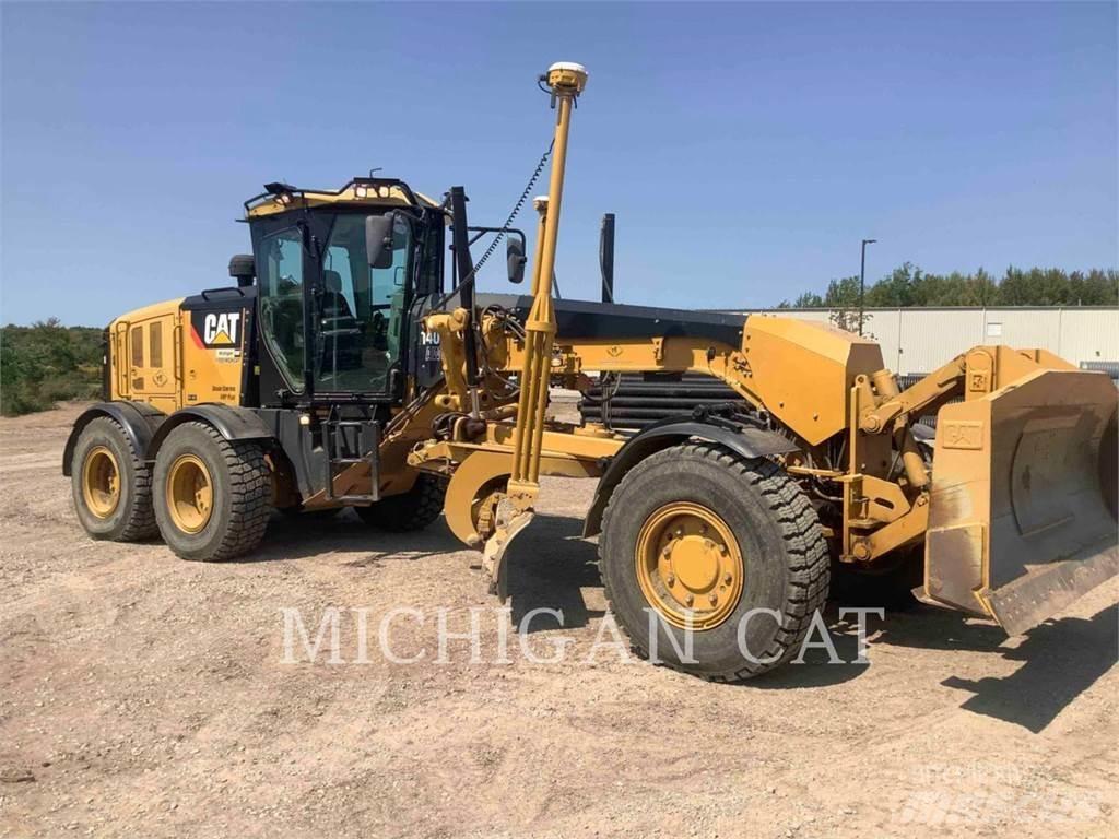 CAT 140M2 AWD معدات تمهيد الطرق