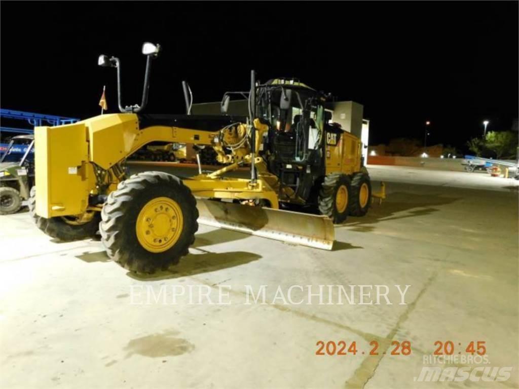 CAT 140M2 AWD معدات تمهيد الطرق