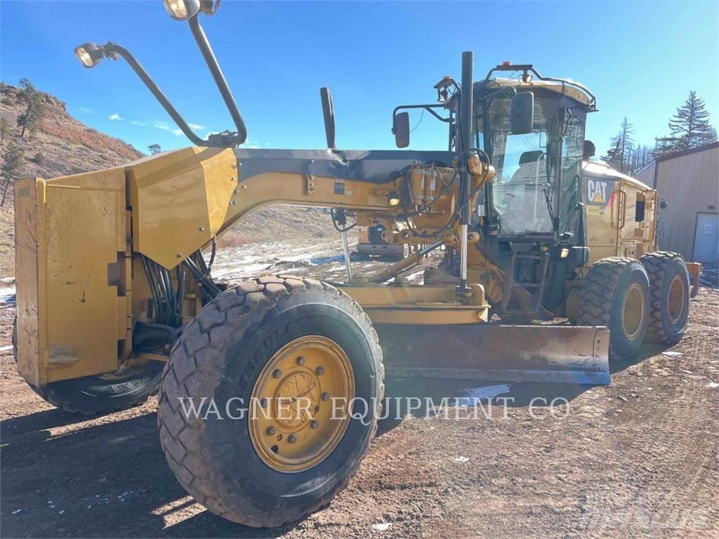 CAT 140M2 AWD معدات تمهيد الطرق