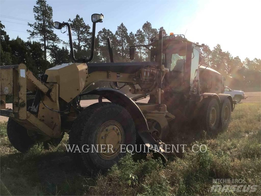 CAT 140M2 AWD معدات تمهيد الطرق