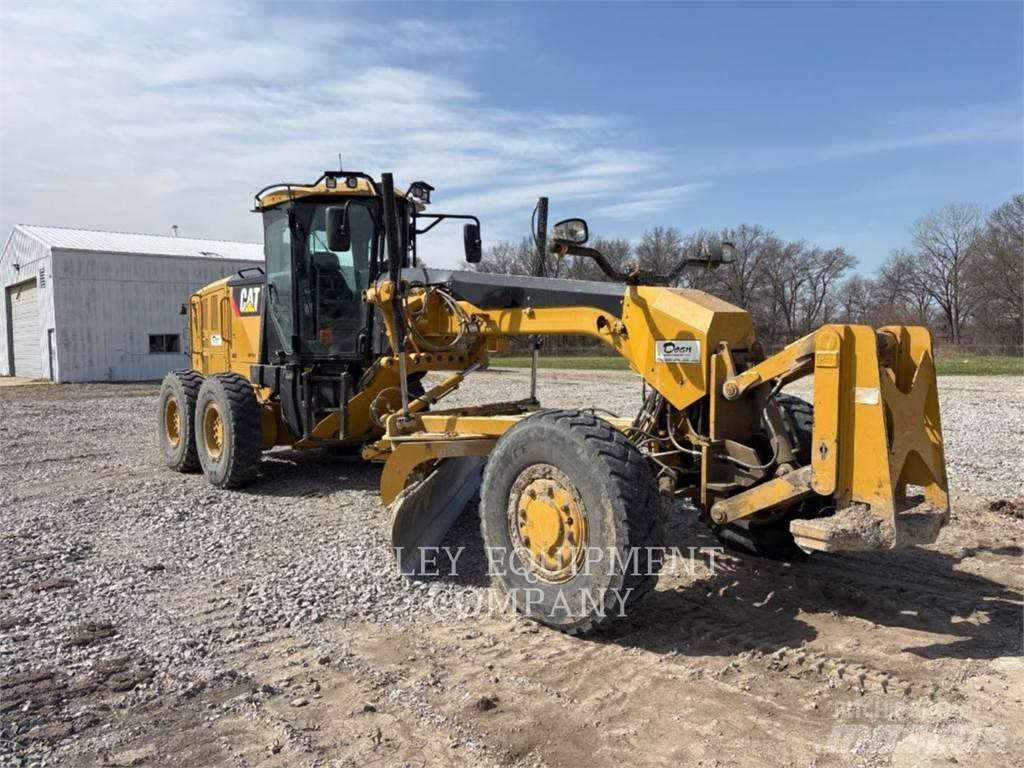 CAT 140M2AW معدات تمهيد الطرق
