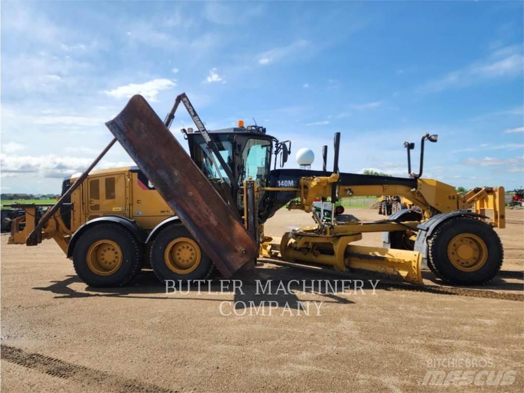 CAT 140M2AWD معدات تمهيد الطرق