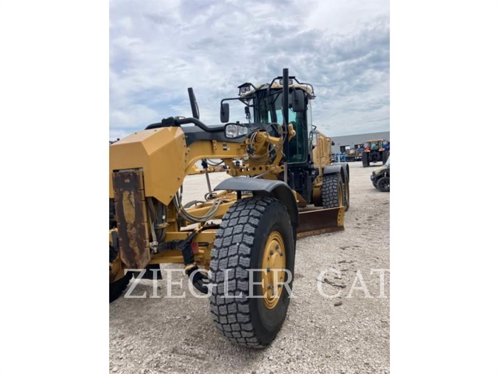 CAT 140M2AWD معدات تمهيد الطرق