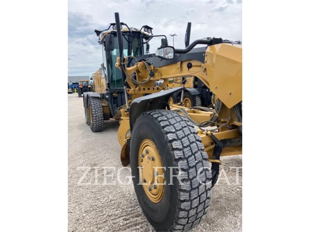 CAT 140M2AWD معدات تمهيد الطرق