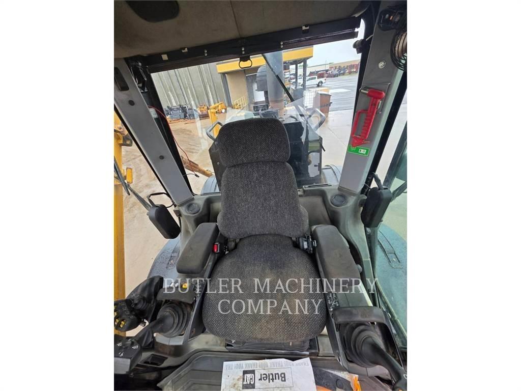CAT 140M2VHP PLUS معدات تمهيد الطرق
