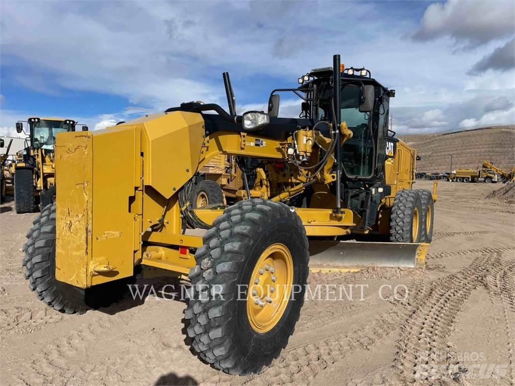 CAT 140M3 معدات تمهيد الطرق