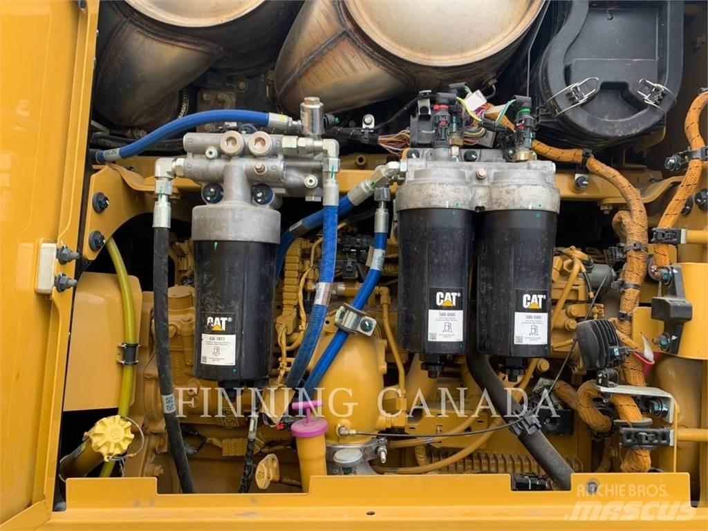 CAT 140M3 معدات تمهيد الطرق