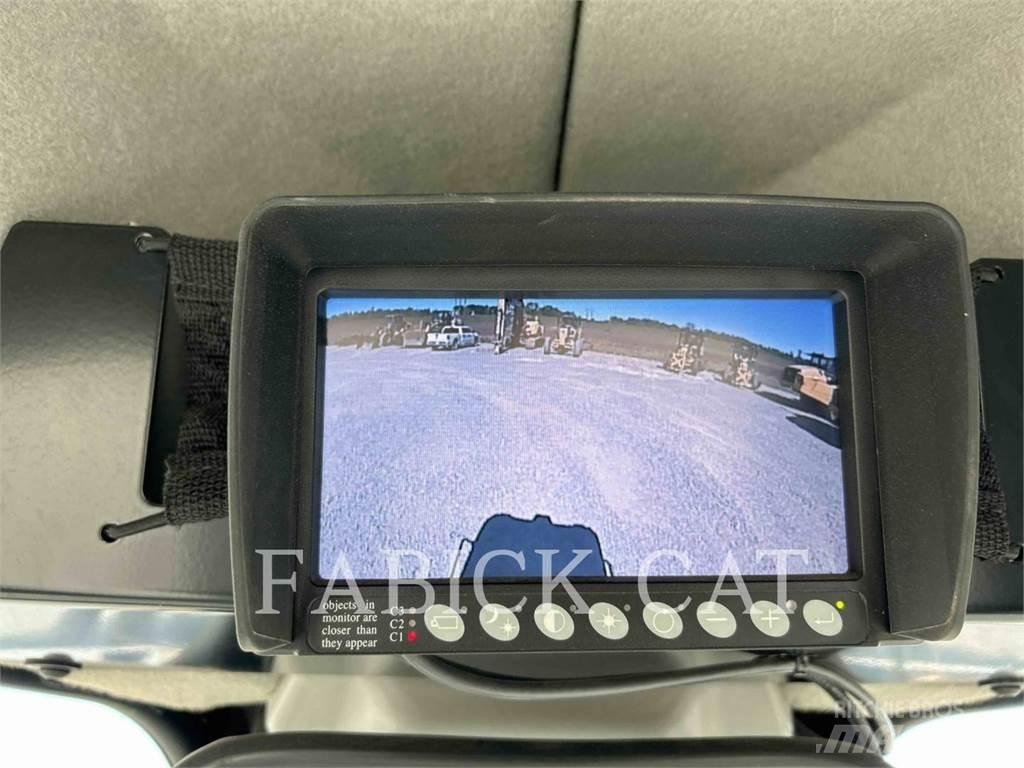 CAT 140M3 معدات تمهيد الطرق