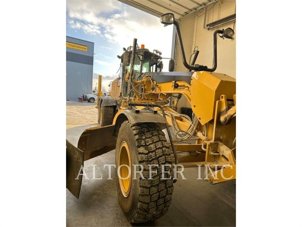 CAT 140M3 معدات تمهيد الطرق