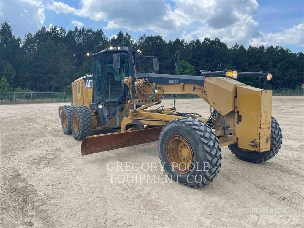 CAT 140M3 معدات تمهيد الطرق