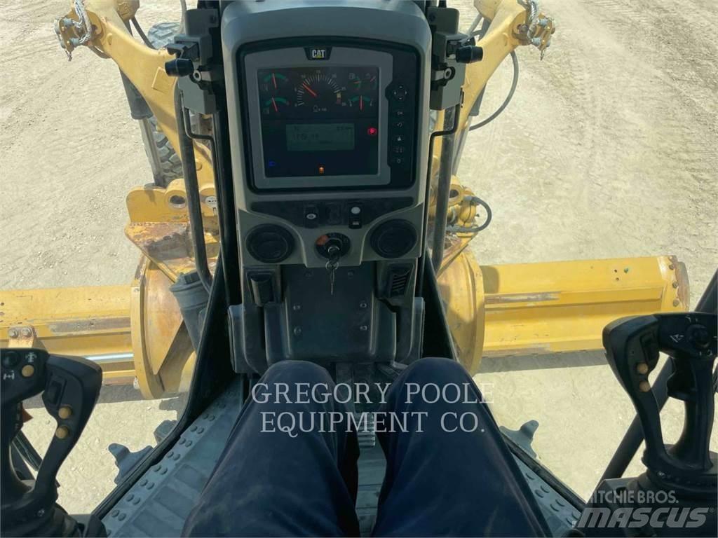 CAT 140M3 معدات تمهيد الطرق