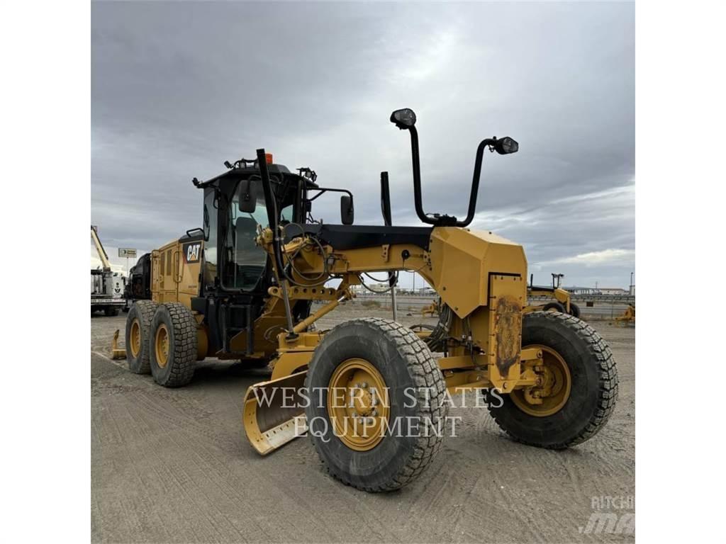 CAT 140M3 معدات تمهيد الطرق
