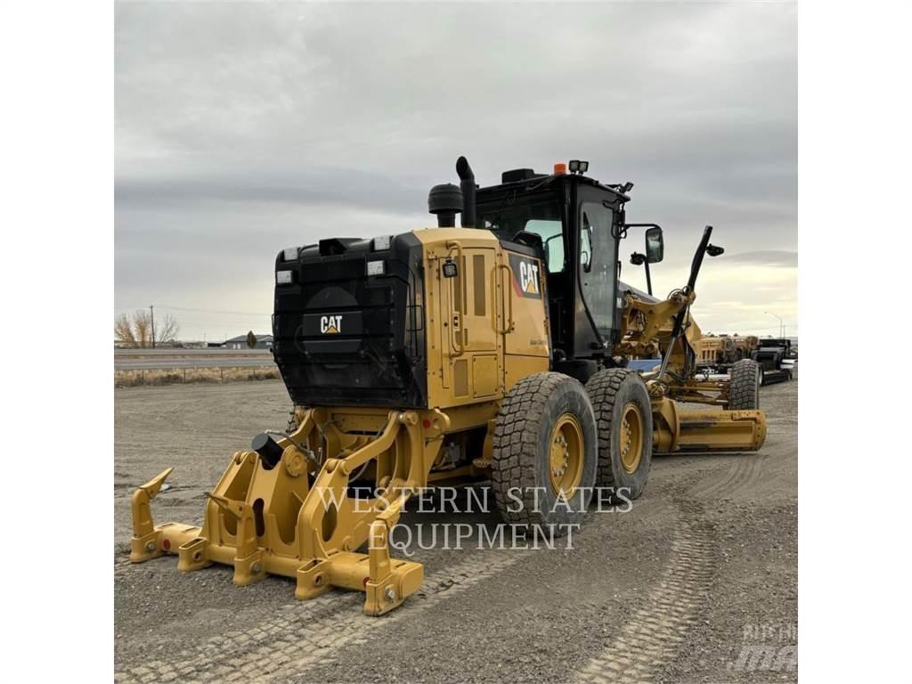 CAT 140M3 معدات تمهيد الطرق