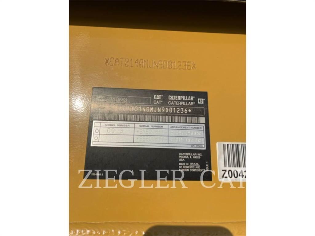 CAT 140M3 معدات تمهيد الطرق