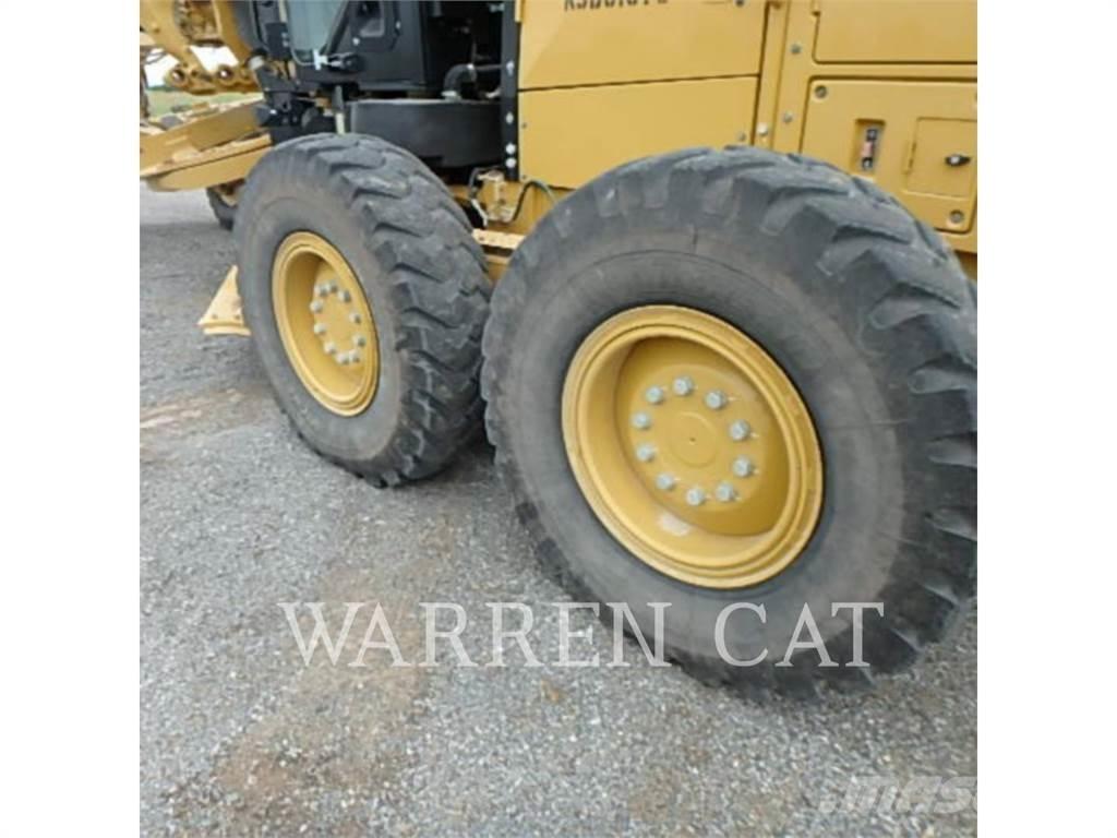 CAT 140M3 معدات تمهيد الطرق