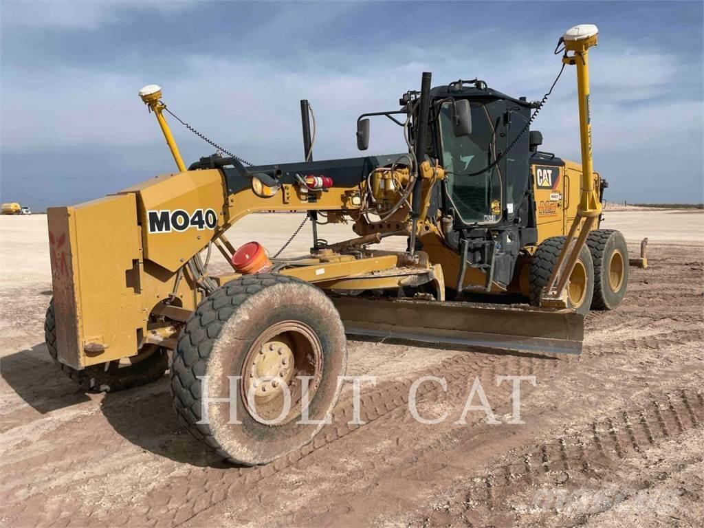 CAT 140M3 معدات تمهيد الطرق