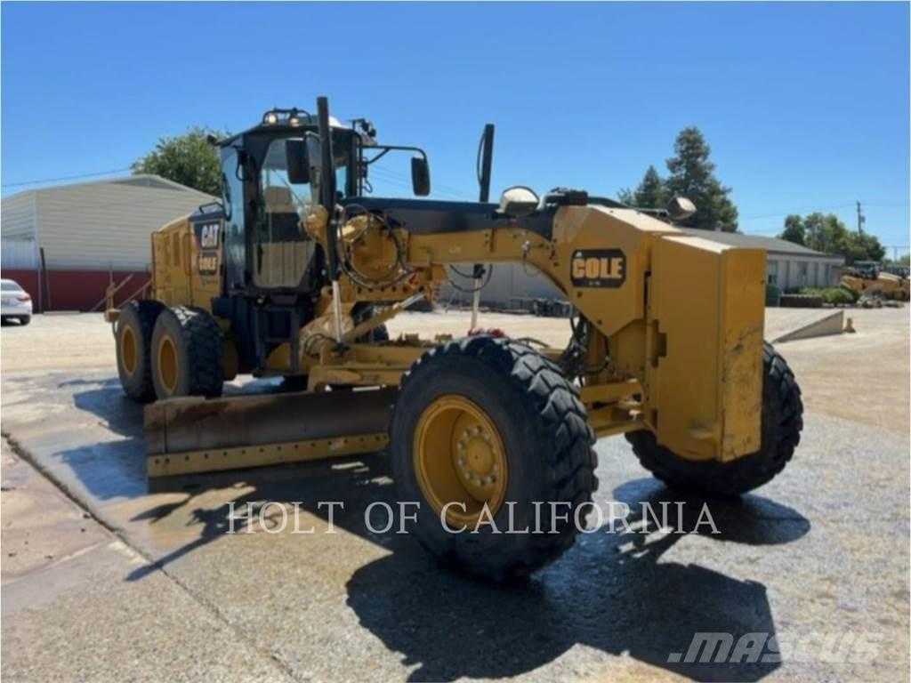 CAT 140M3 معدات تمهيد الطرق