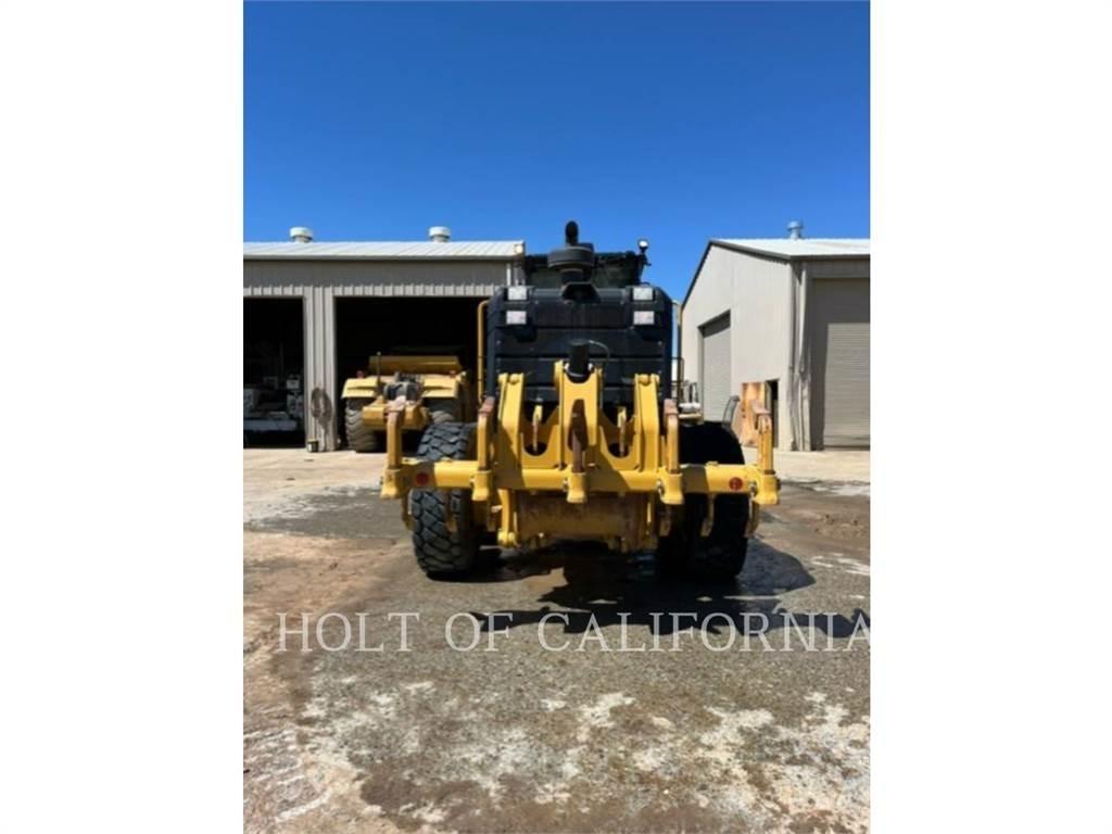 CAT 140M3 معدات تمهيد الطرق