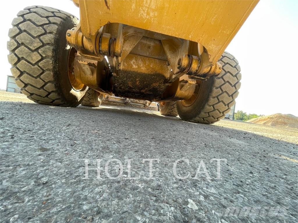 CAT 140M3 معدات تمهيد الطرق