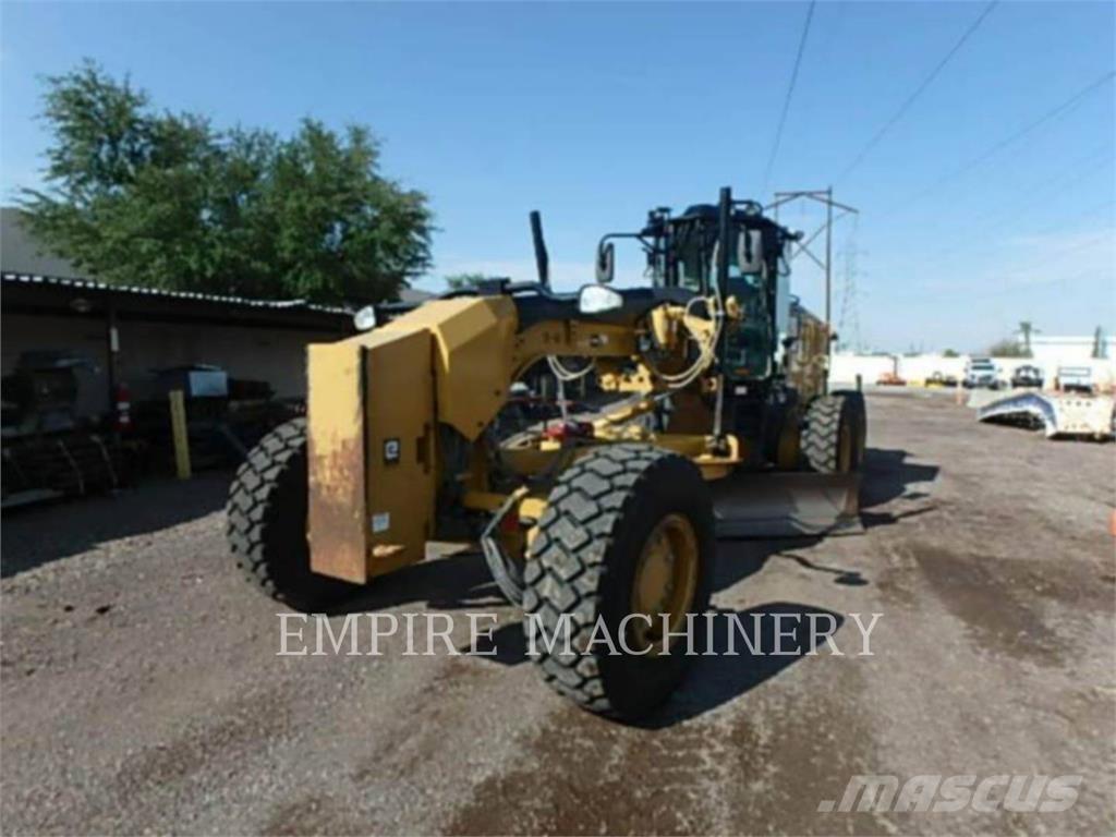 CAT 140M3 معدات تمهيد الطرق