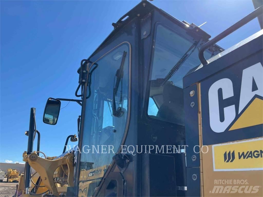 CAT 140M3 AWD معدات تمهيد الطرق