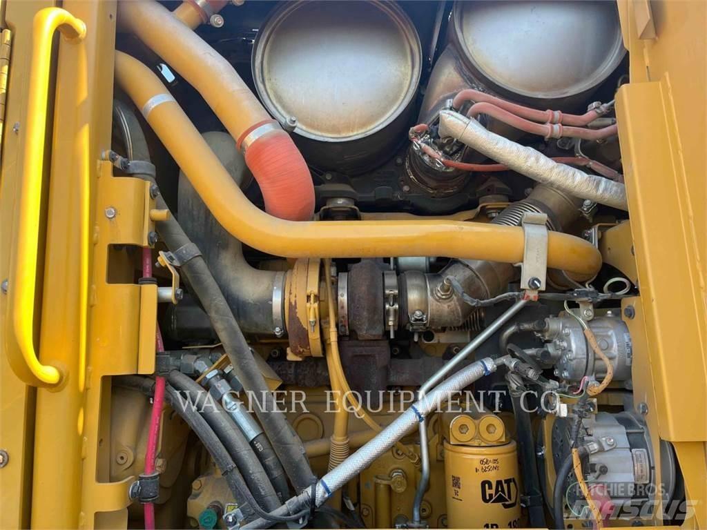 CAT 140M3 AWD معدات تمهيد الطرق