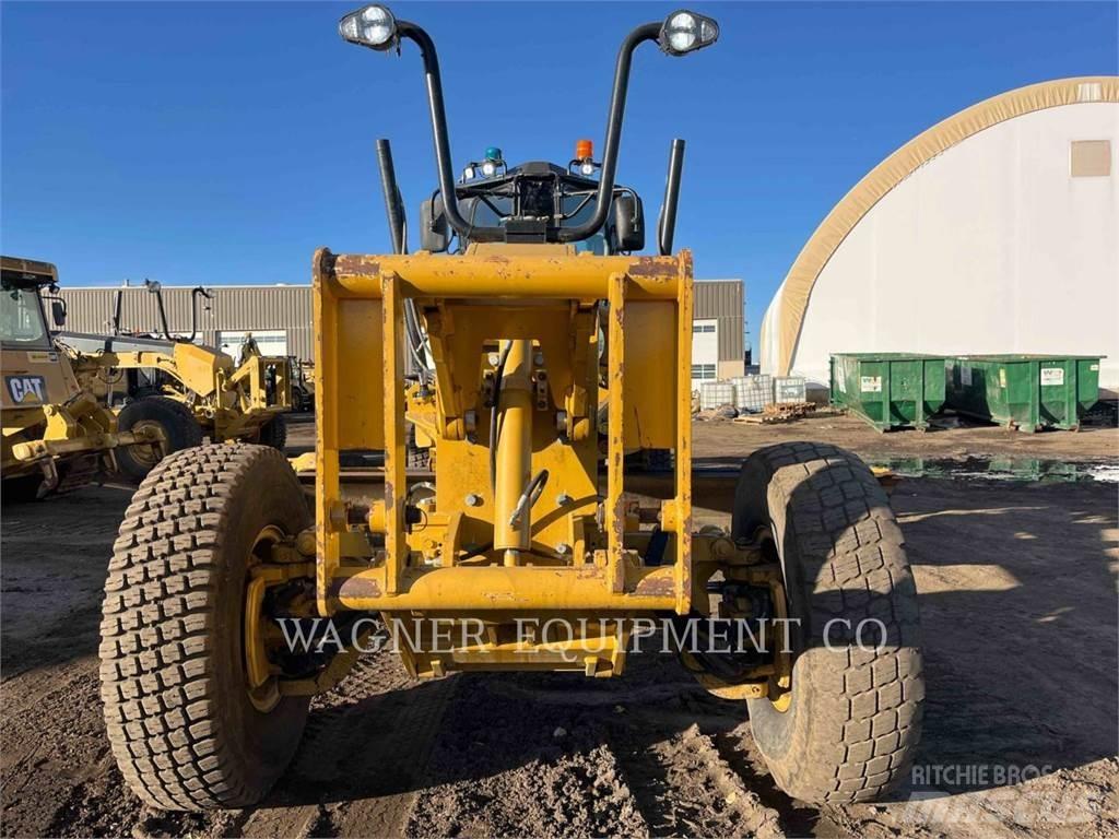 CAT 140M3 AWD معدات تمهيد الطرق