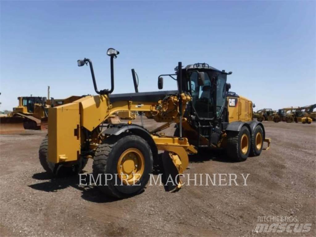 CAT 140M3 AWD معدات تمهيد الطرق