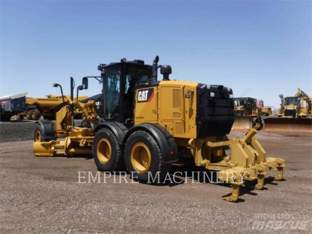 CAT 140M3 AWD معدات تمهيد الطرق