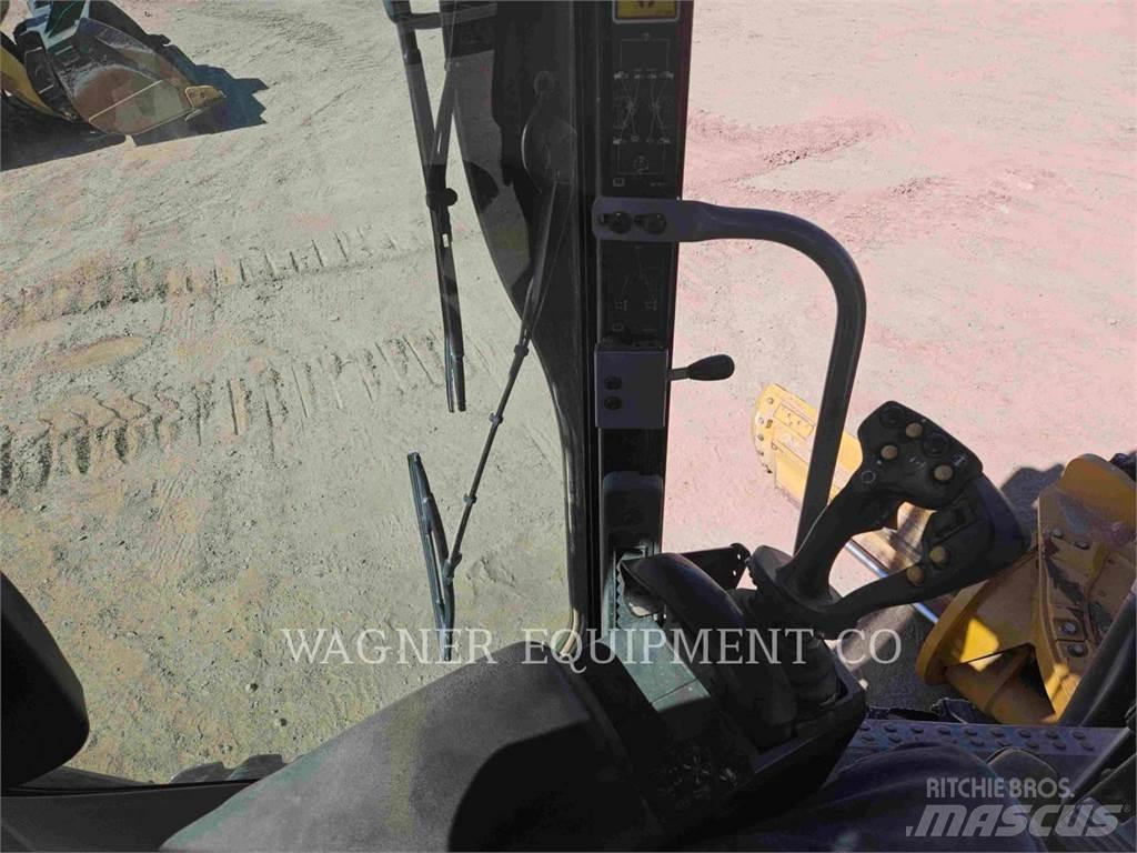 CAT 140M3 AWD معدات تمهيد الطرق