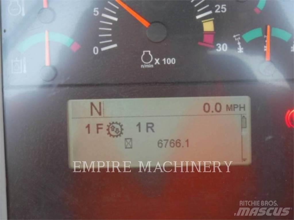 CAT 140M3 AWD معدات تمهيد الطرق